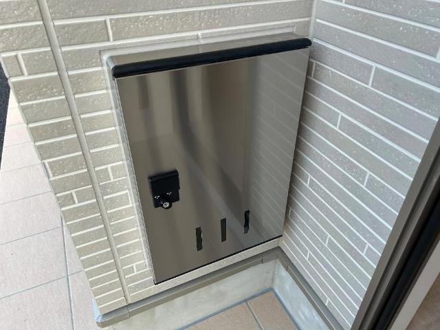 グランプラム本町（ＧｒａｎＰｌｕｍ本町）108号室 宅配ボックス