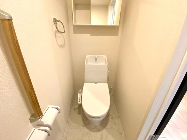 ラ・フォンテーヌ106号室 トイレ