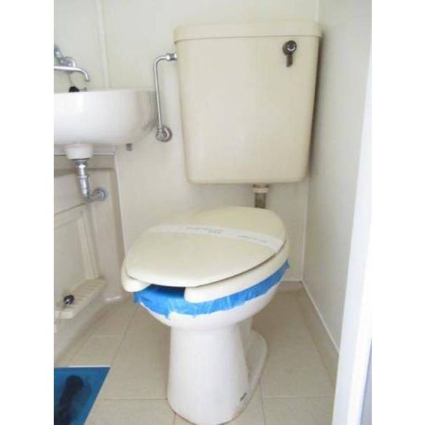 コーポアミ0205号室 トイレ