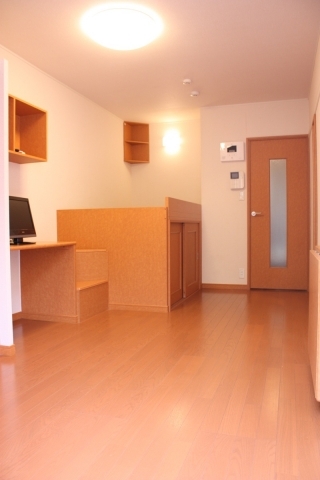 レオパレスグリーンヒル古宮101号室 内観