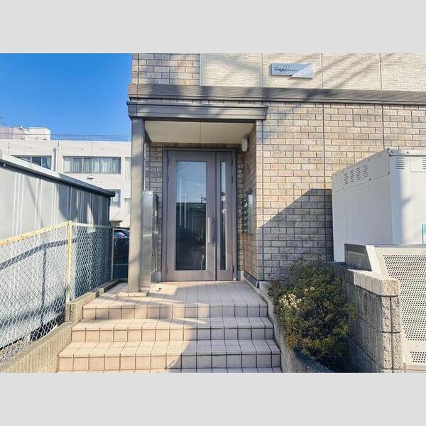 ハピネス207号室 エントランス