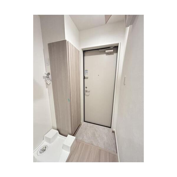 レイズ日進203号室 玄関