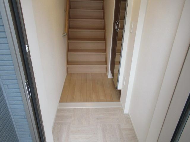 パーシモン00203号室 玄関