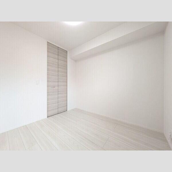 パークサイドヴィラⅢ102号室 洋室4.5帖(別角度)