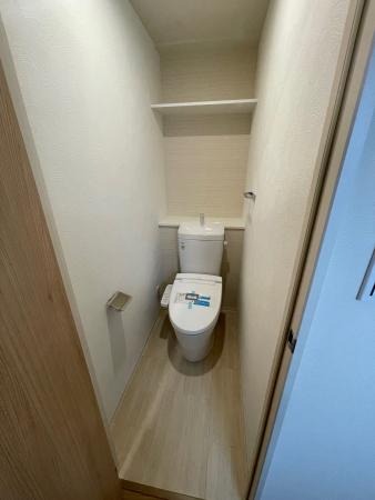 HAON(波音)7階 6-10F 黒を基調とした内装です。