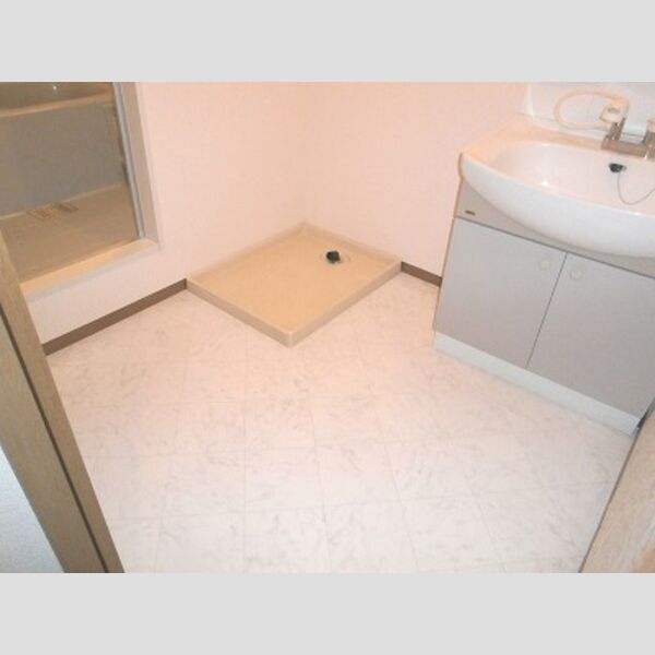 アルファタウン西田原　B102号室 洗髪洗面化粧台&洗濯機置場