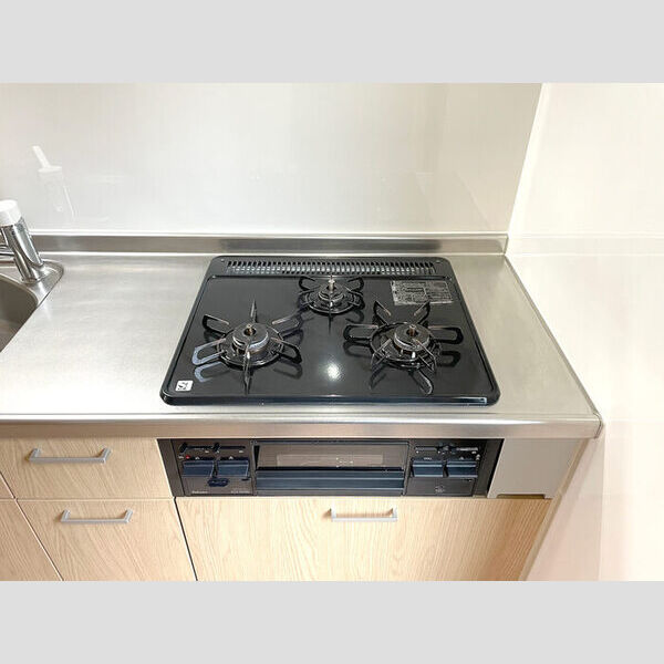 コアロード101号室 3口ガスコンロ