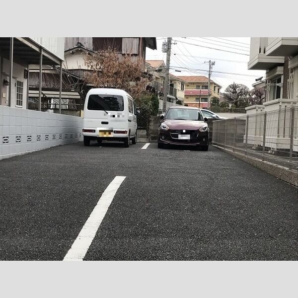 グランモア八柱202号室 駐車場