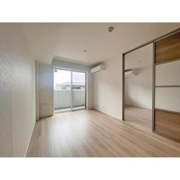 フィレ・デ・フルール303号室 リビング