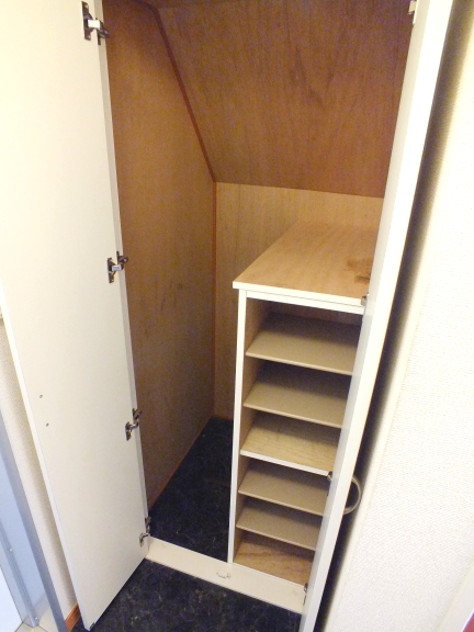 レオパレスグランロシェ 靴収納