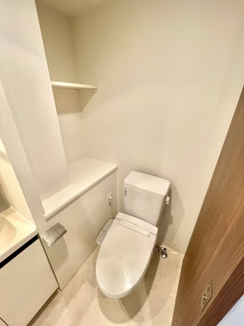 レジディア蒲田Ⅳ2階 トイレ