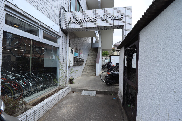 ハイネスグリューネ エントランス！