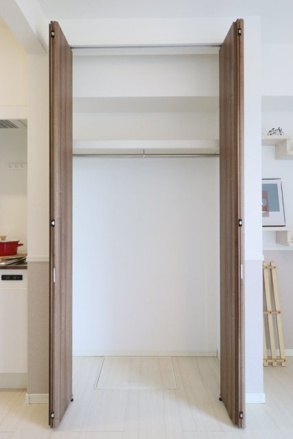 ダイヤモンドヒルズ横浜井土ヶ谷B号棟 クローゼット※家具･小物はイメージです