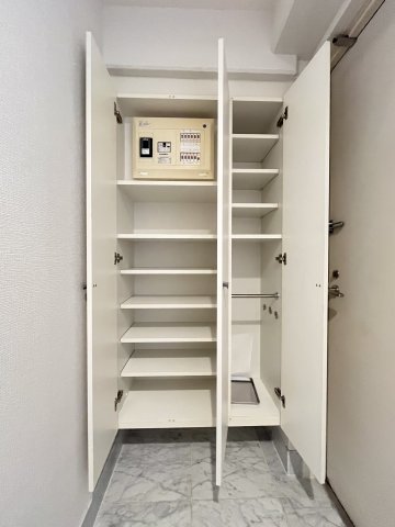 エムジー目黒駅前0501号室 収納