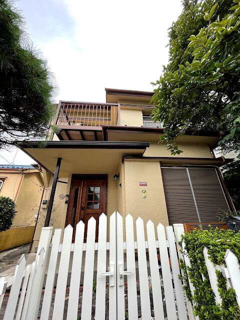 ニコス邸の外観画像