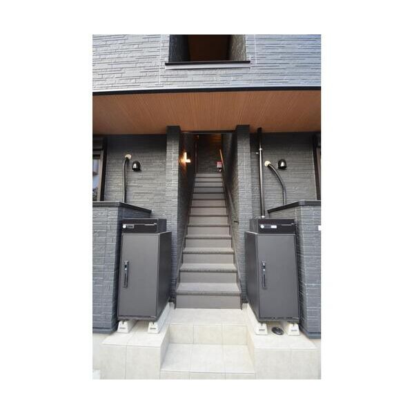 ミライズ雑色102号室 エントランス