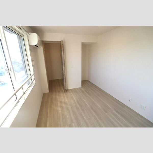 プレアデス301号室 洋室