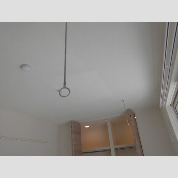 グランフォルト高砂102号室 室内物干し