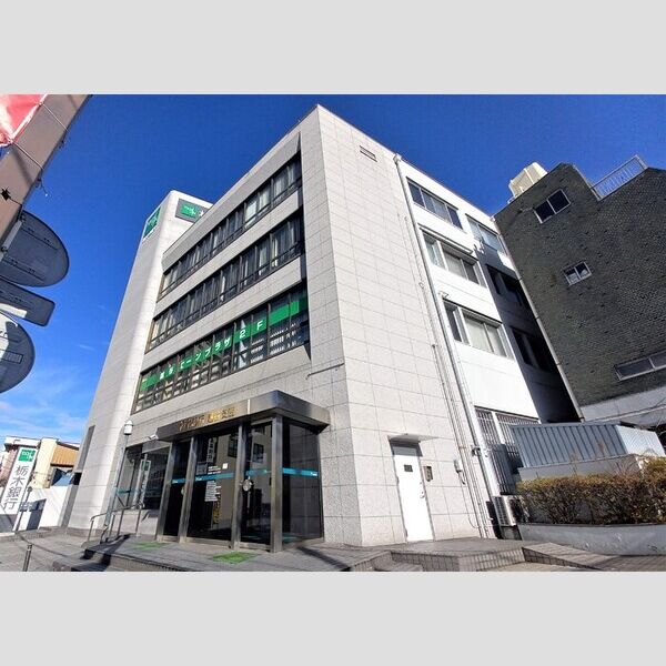 グランチェスタ106号室 栃木銀行越谷支店　179m