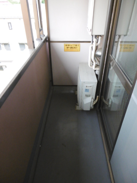 ロイヤルコート北野0301号室 バルコニー