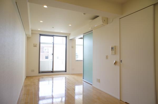 アパートメンツ三田10階 リビング