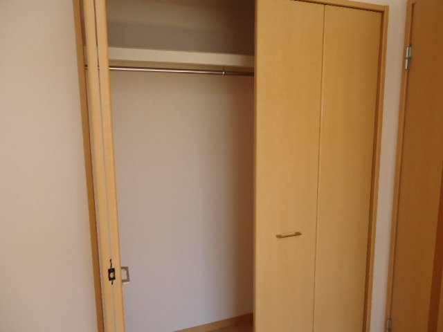 ワンピース 収納