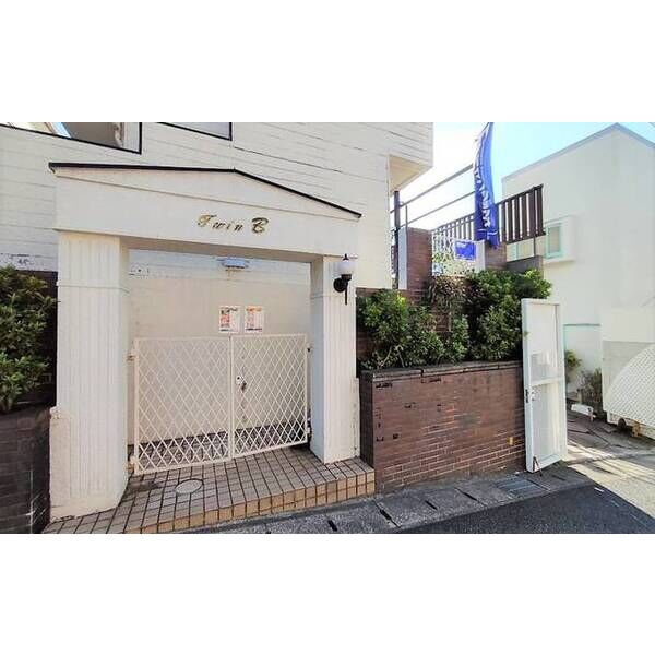B102号室