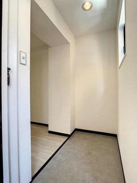 ベル・パークシティ西新宿3階 玄関