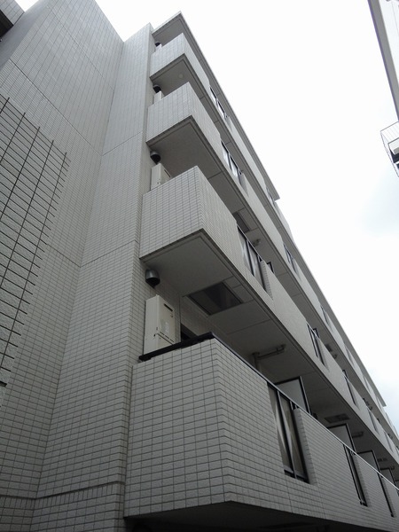 サンテミリオン千歳烏山207号室 外観
