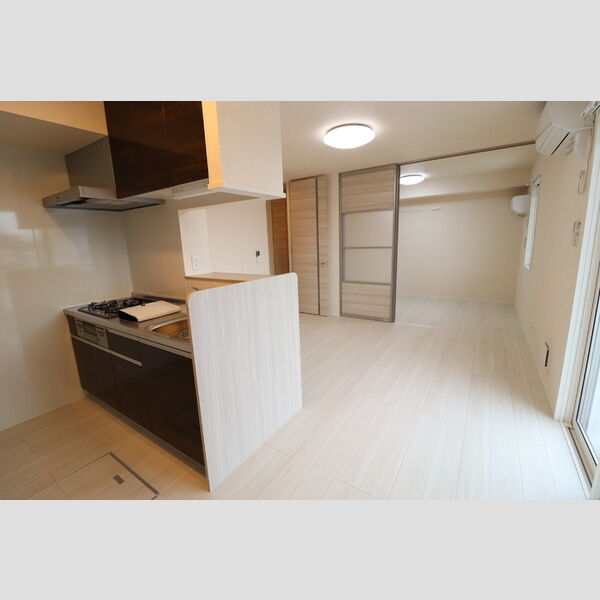 タイムズ・スクエアV　Two LDK