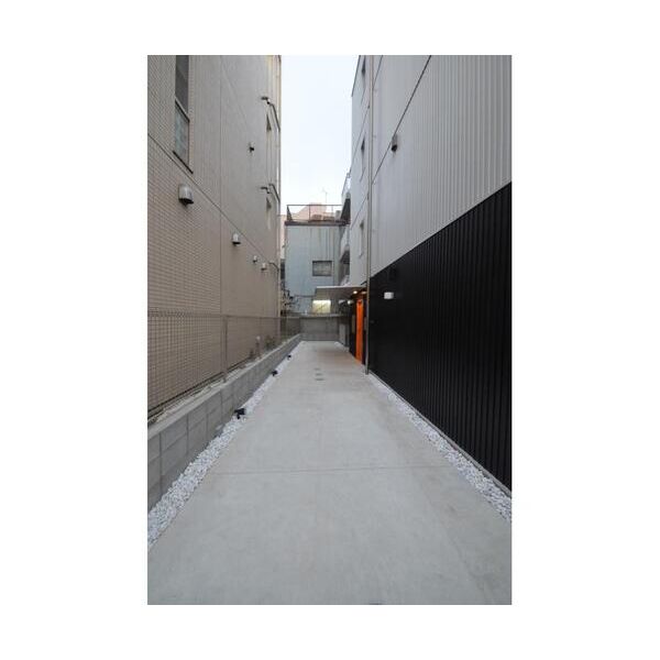 TRYM下石神井302号室 エントランス