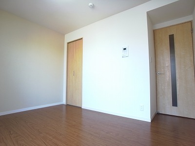 リブリ・上の宮1階 部屋その他