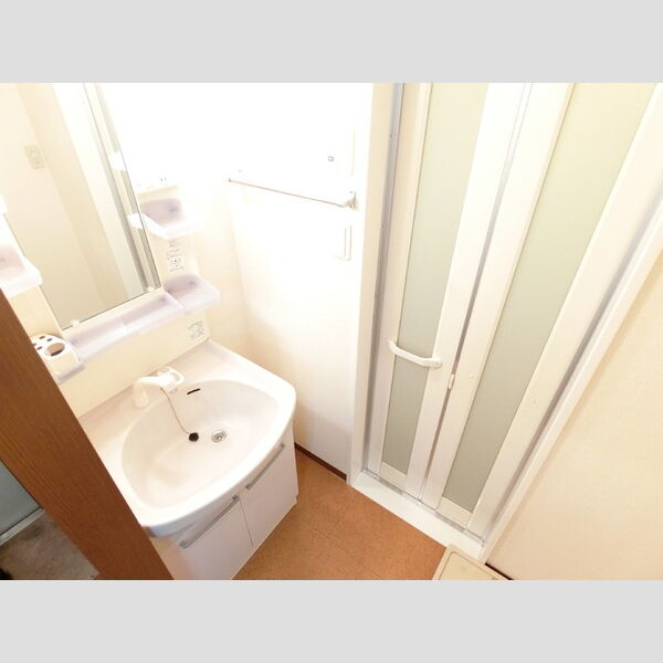 グランシャリオ 桜木 忙しい朝にうれしい洗髪洗面化粧台付