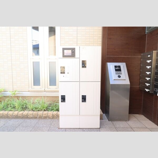 モアニおおたか202号室 宅配ボックス