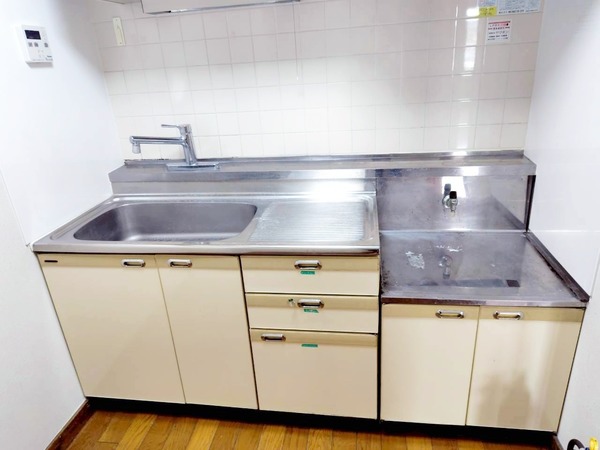 YMビル キッチン