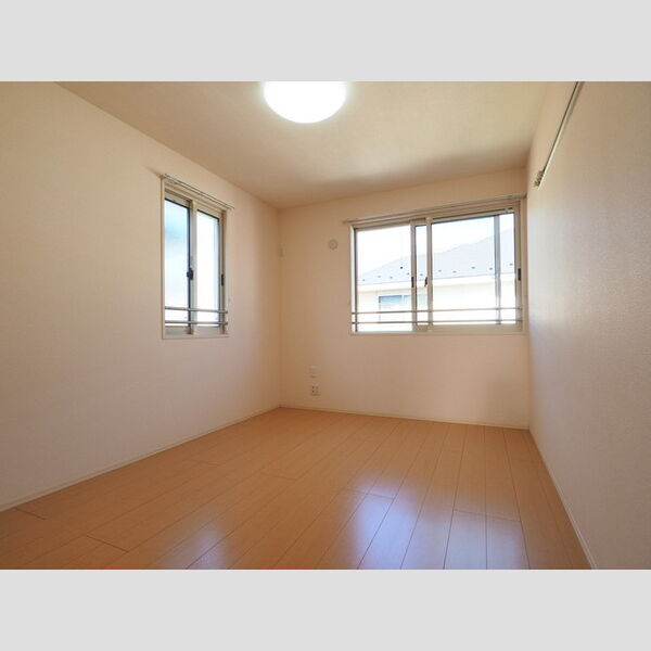 ソレアードM201号室 洋室