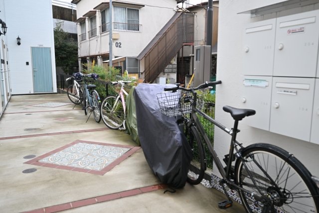 ソルナクレイシア吉祥寺本町1階 駐輪場