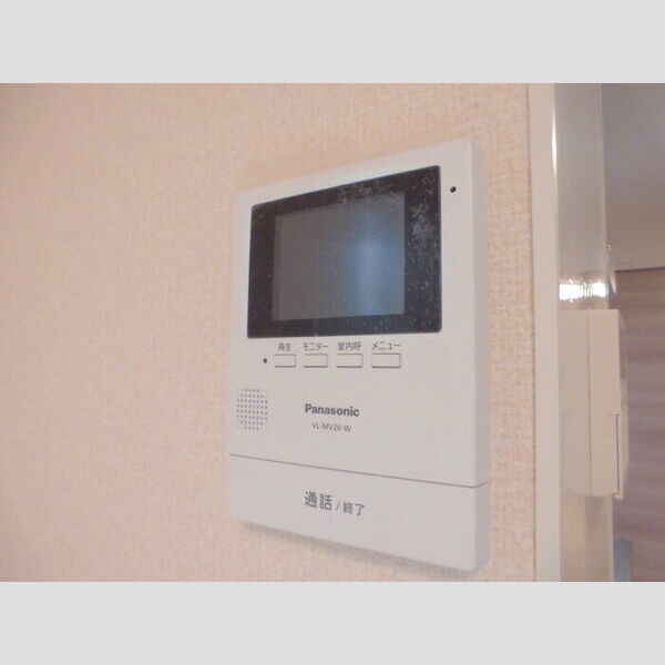 ヴィラ登戸町102号室 TVモニターインターホン