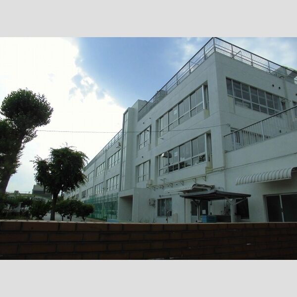 ラミアカーサ MA 葛飾区立東綾瀬小学校まで404m