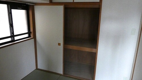 ライオンズステーションプラザ相模大野7階 押入　※前回募集時2019年4月の写真