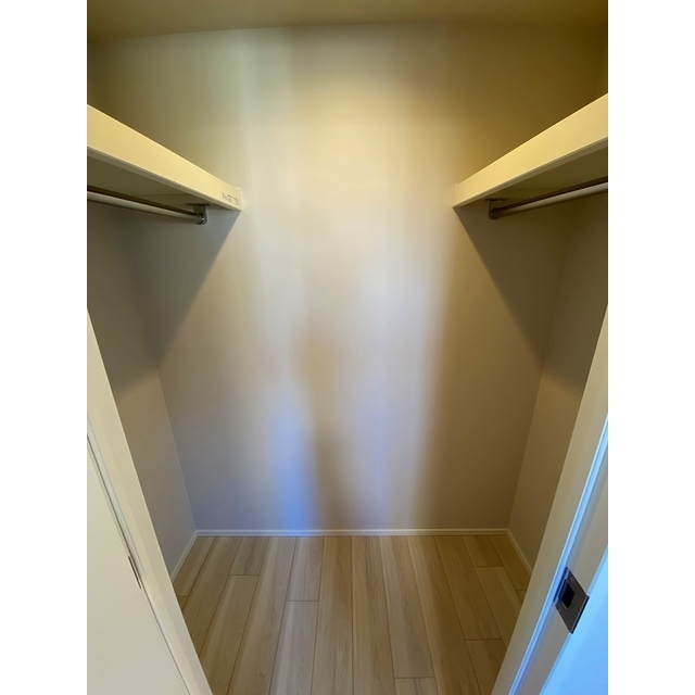 Ｌａ　Ｐｅｒｌａ　ＪｉｙｕｇａｏｋａⅡ201号室 洋室WIC 2026年1月撮影