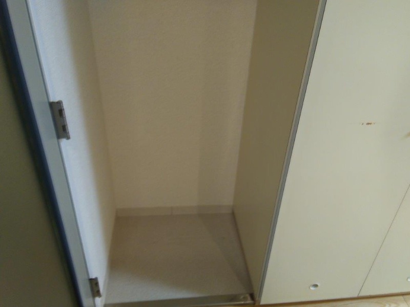 ローズマンションＡ３１番館(A-031)2階 収納