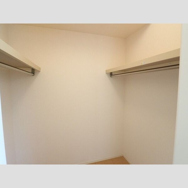 メゾンふじ203号室 ウォークインクローゼット