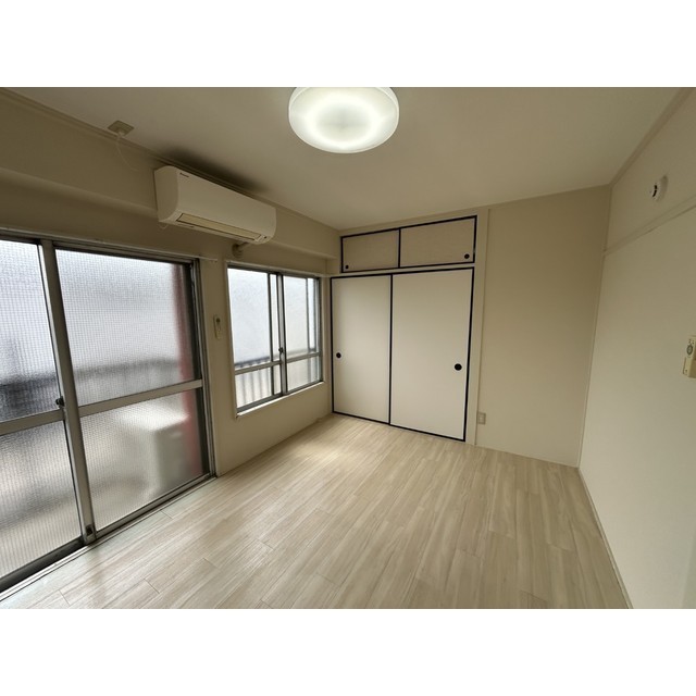 202号室