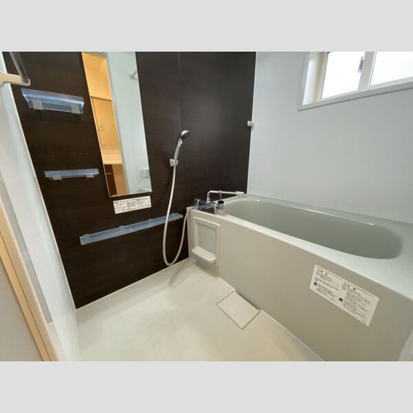 コンフォールアビテ 201号室浴室