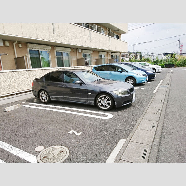 Miracle Bear 駐車場