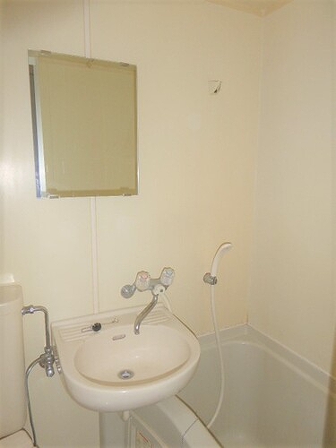 ライオンズマンション川崎貝塚第２ 洗面器　※前回募集時2022年1月撮影