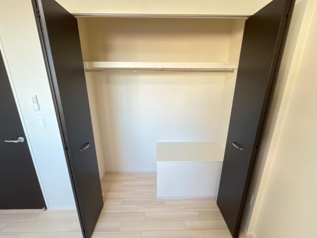 ＧＲＥＥＮ　ＳＯＲＲＥＬ　Ⅰ(グリーン　ソレル　ワン) クローゼット