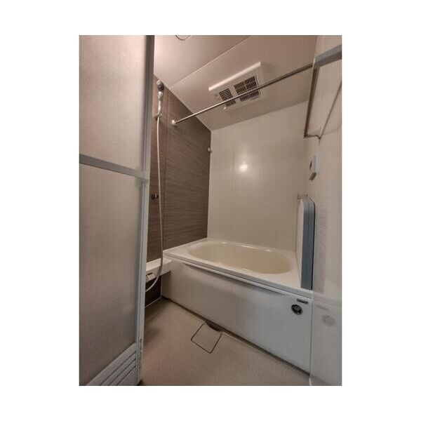 ヒンメルブラウ　野方302号室 お風呂