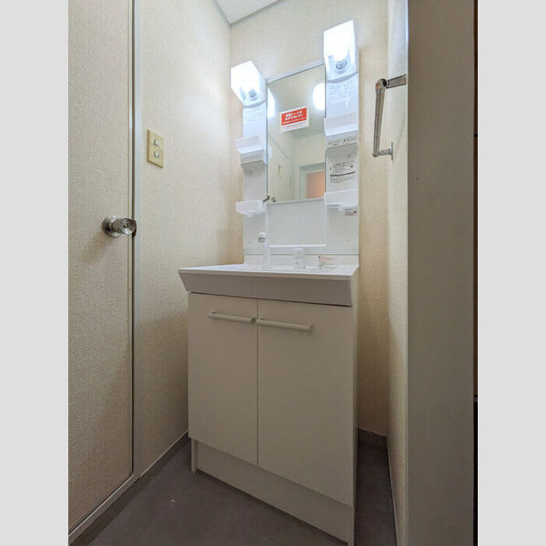 ファミールI・K202号室 洗面